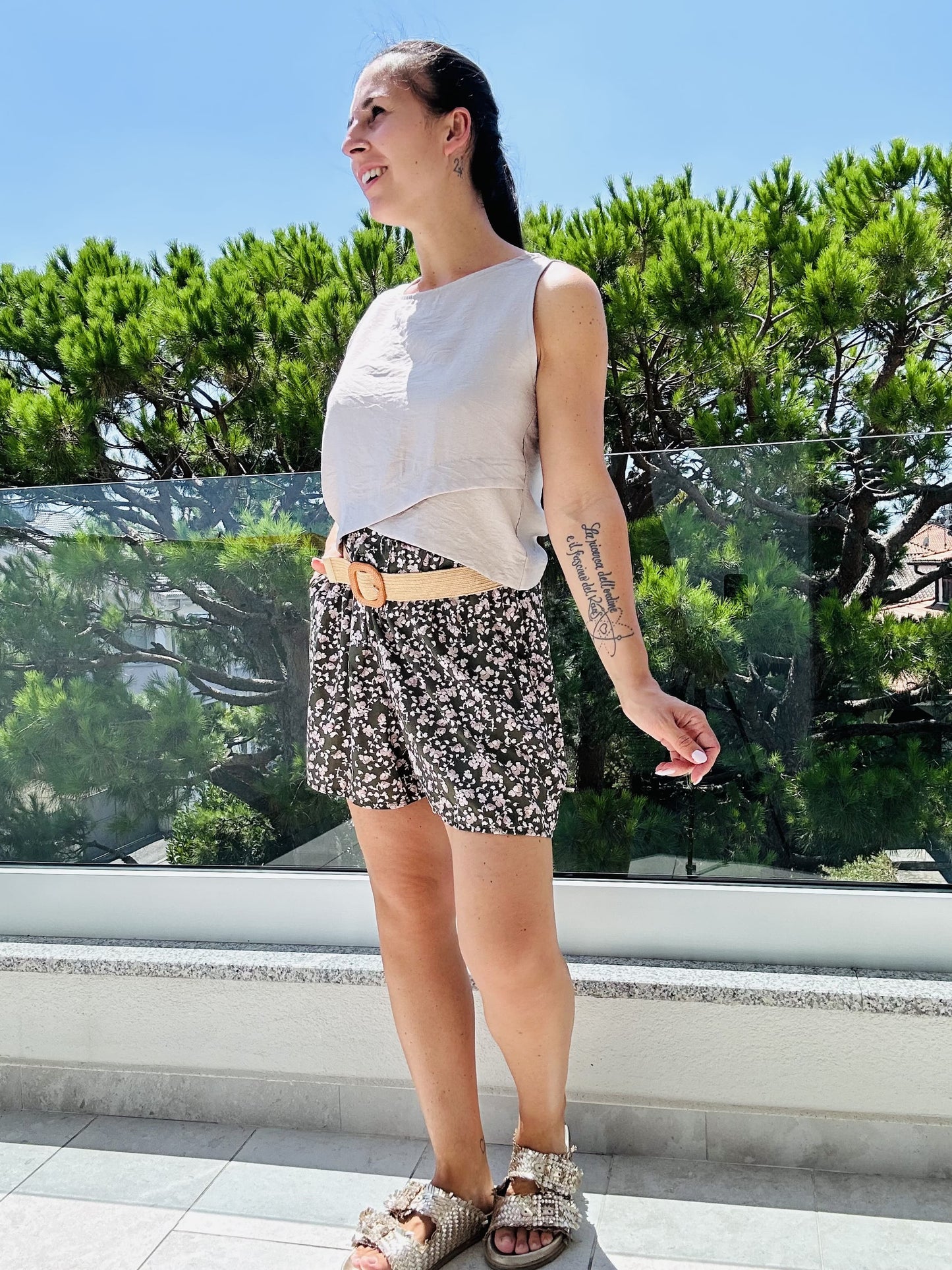 Pantaloncino fiori