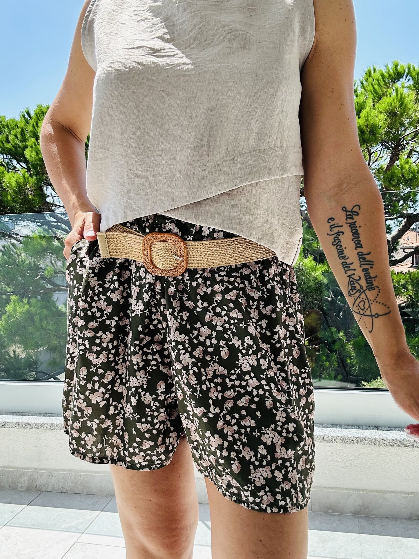 Pantaloncino fiori